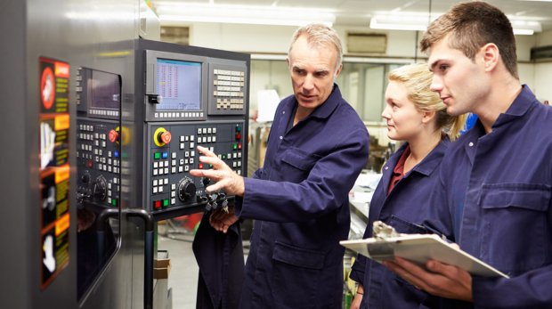 bigstock-Engineer-Teaching-Apprentices-54836069 (1)