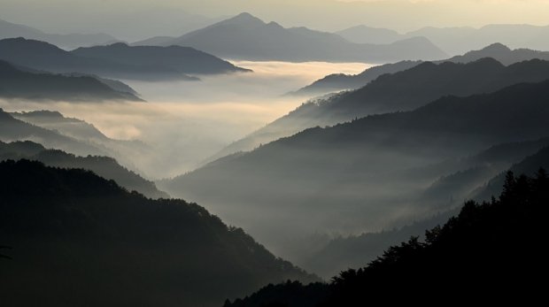 mountain-6815304_960_720.jpg