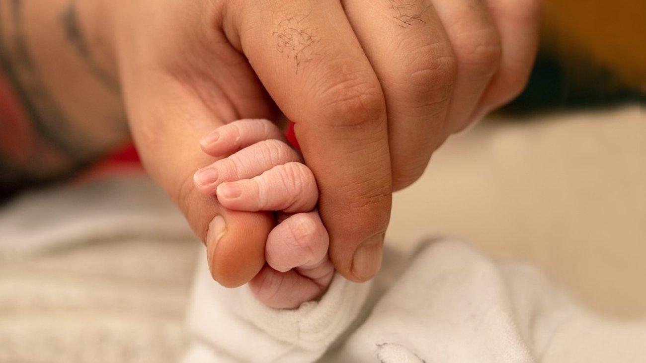babys-hand-3771123_960_720.jpg