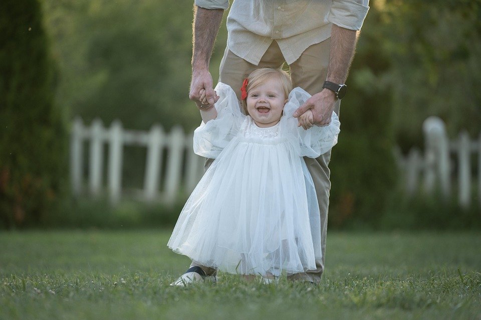 child-8842052_960_720.jpg