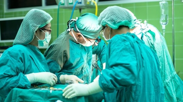 surgery-1822458_960_720.jpg