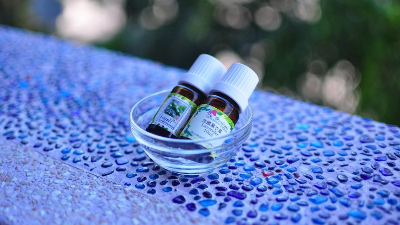 essential-oils-2418689_960_720.jpg
